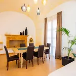 Vila Flavia By *